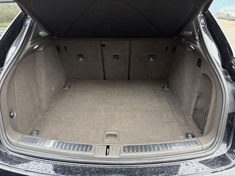 Porsche Macan 3.6 Turbo Pano l 21 INC l Luchtvering