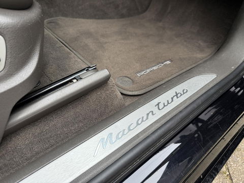 Porsche Macan 3.6 Turbo Pano l 21 INC l Luchtvering