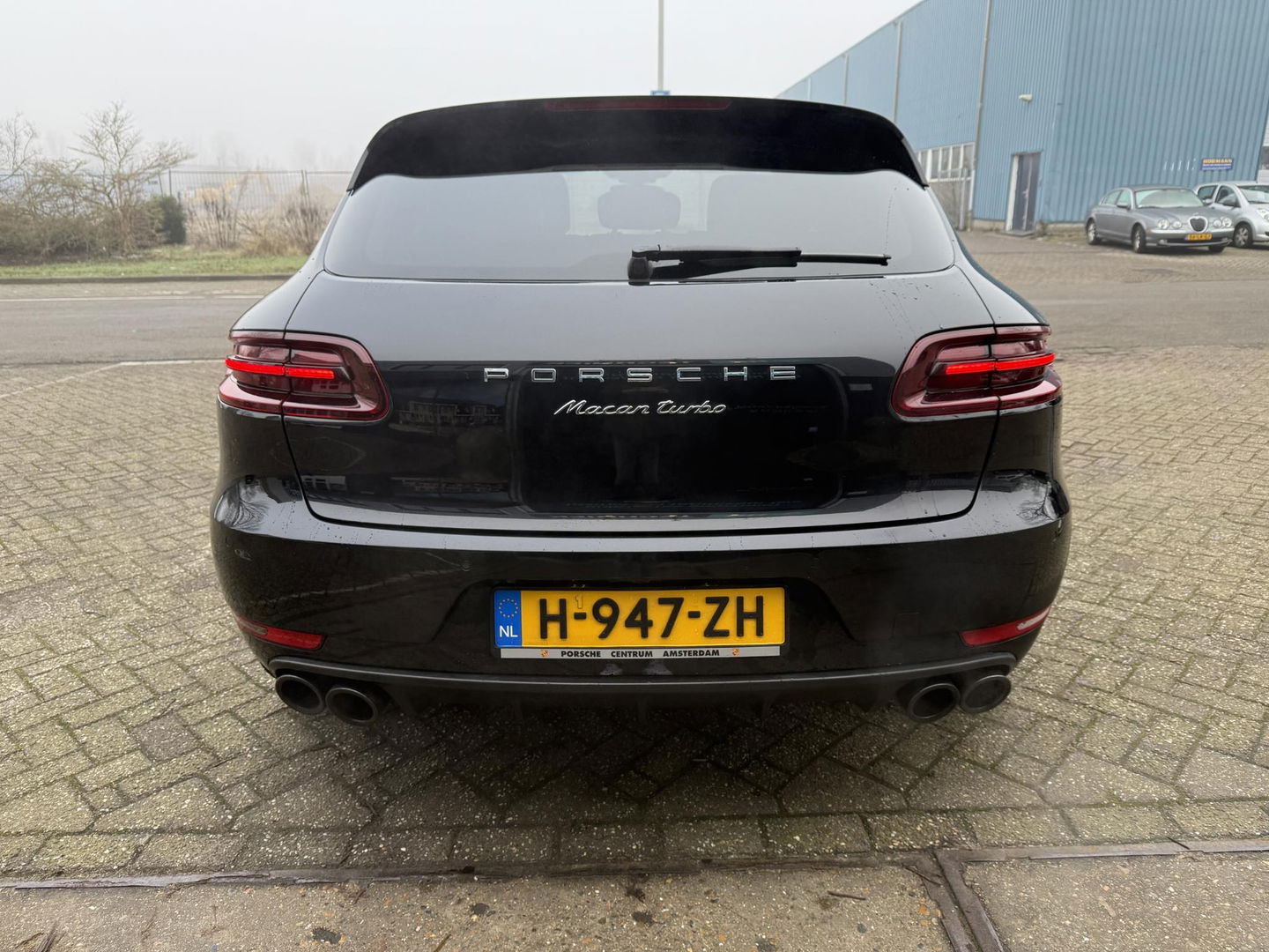Porsche Macan 3.6 Turbo Pano l 21 INC l Luchtvering