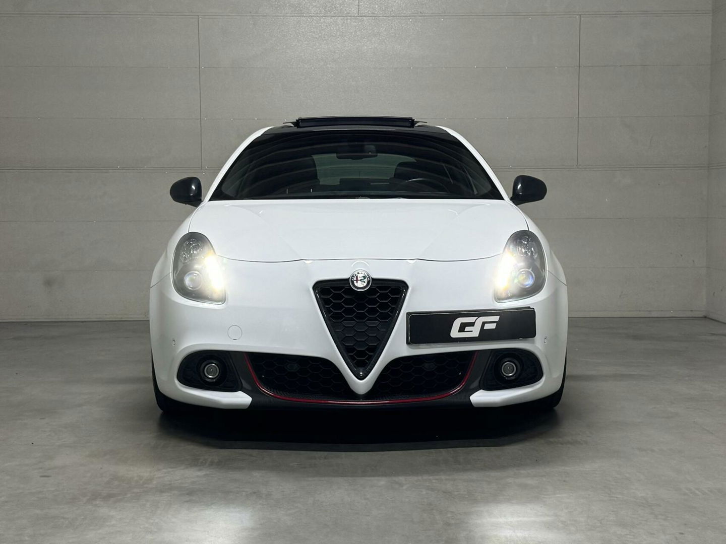 Alfa Romeo Giulietta 1.750 Turbo Veloce Pano Stoelver. Leer NAP