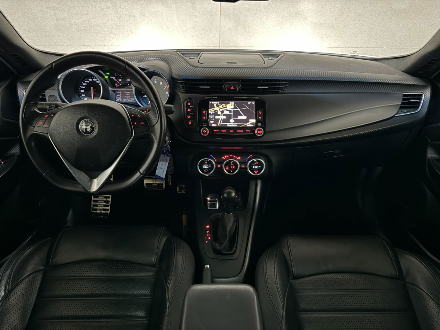 Alfa Romeo Giulietta 1.750 Turbo Veloce Pano Stoelver. Leer NAP