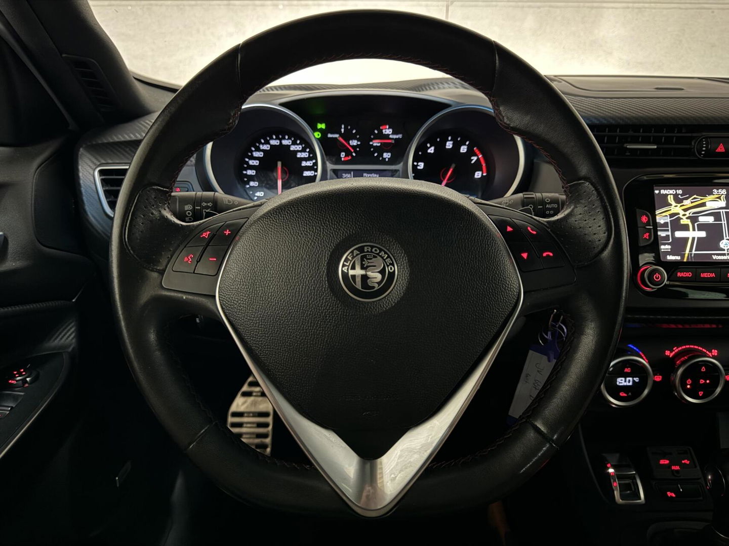 Alfa Romeo Giulietta 1.750 Turbo Veloce Pano Stoelver. Leer NAP