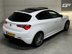 Alfa Romeo Giulietta 1.750 Turbo Veloce Pano Stoelver. Leer NAP