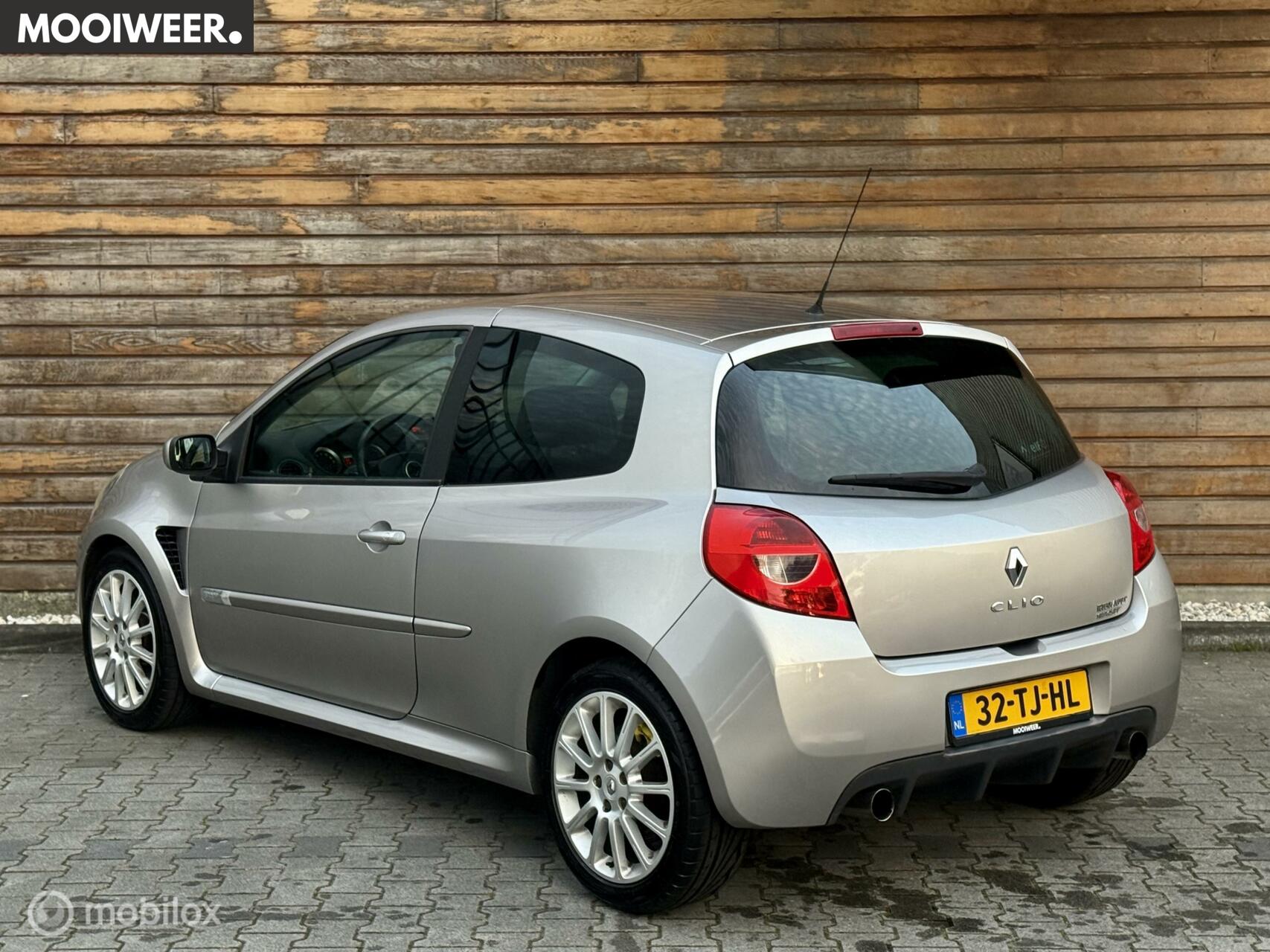 Renault Clio 2.0-16V RS 197 | Milltek | Origineel NL