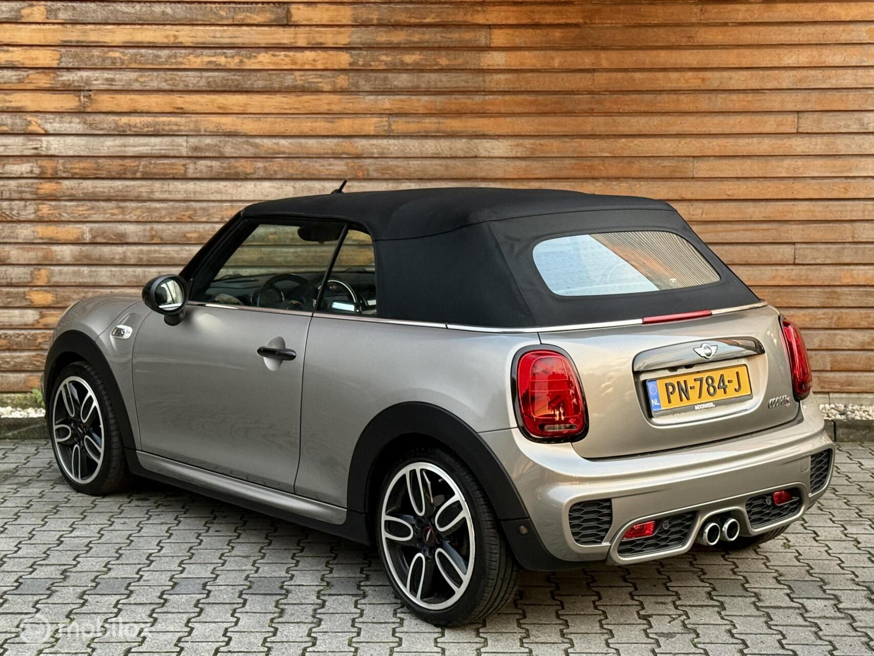 MINI Cooper S Cabrio 2.0 Chili | JCW pakket | Leder | HUD