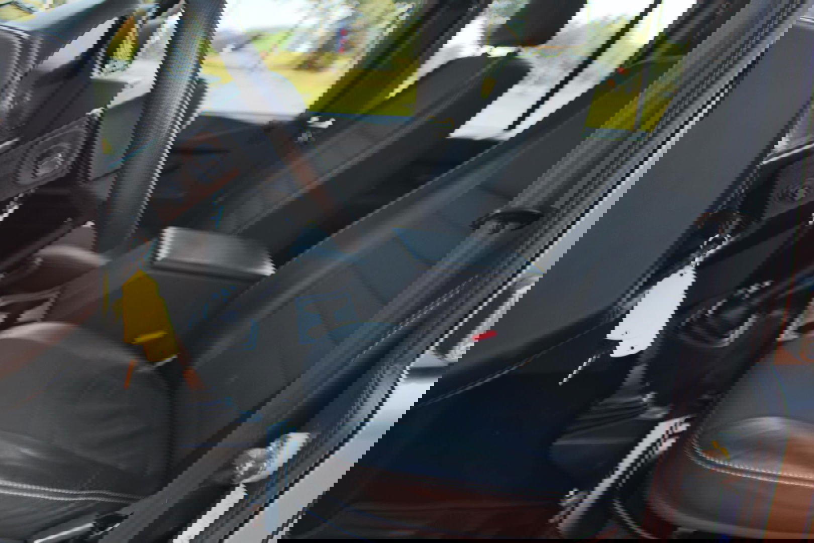 Land Rover Defender 2.4 TD 110 SW XTech „De Uiver" Special 7-Persoons 165 Pk 440 Nm + Cruise Control