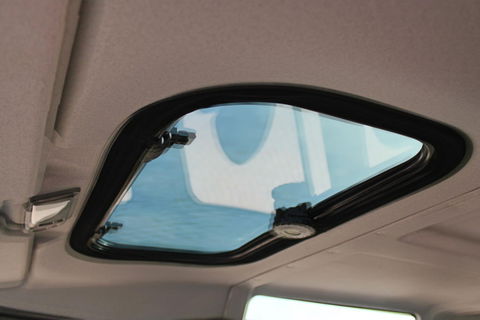 Land Rover Defender 2.4 TD 110 SW XTech „De Uiver" Special 7-Persoons 165 Pk 440 Nm + Cruise Control