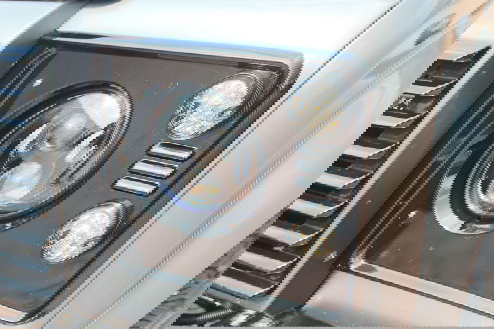 Land Rover Defender 2.4 TD 110 SW XTech „De Uiver" Special 7-Persoons 165 Pk 440 Nm + Cruise Control