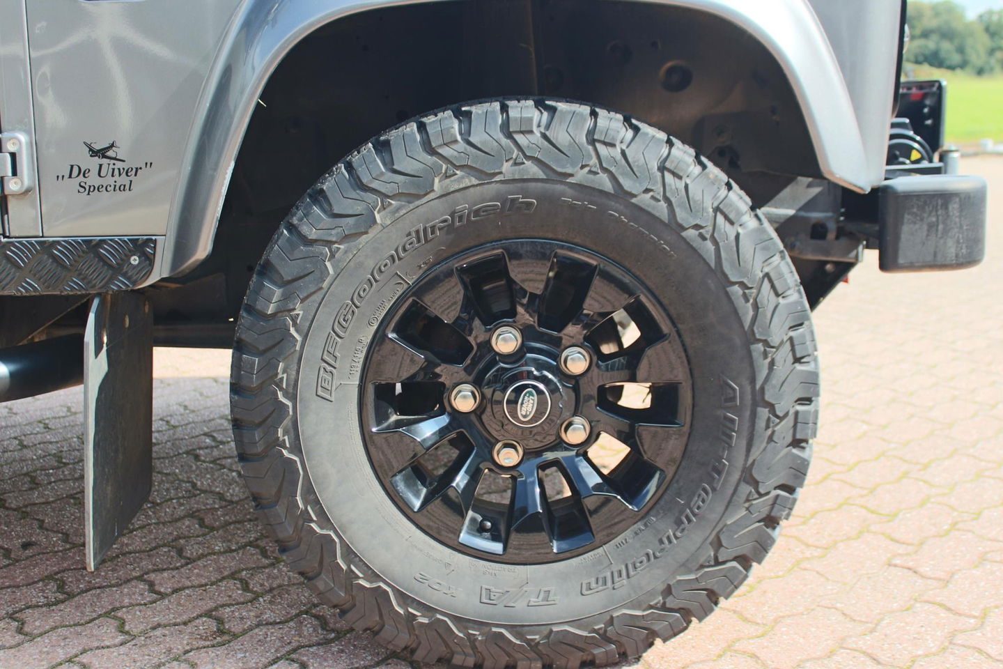 Land Rover Defender 2.4 TD 110 SW XTech „De Uiver" Special 7-Persoons 165 Pk 440 Nm + Cruise Control