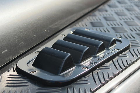 Land Rover Defender 2.4 TD 110 SW XTech „De Uiver" Special 7-Persoons 165 Pk 440 Nm + Cruise Control