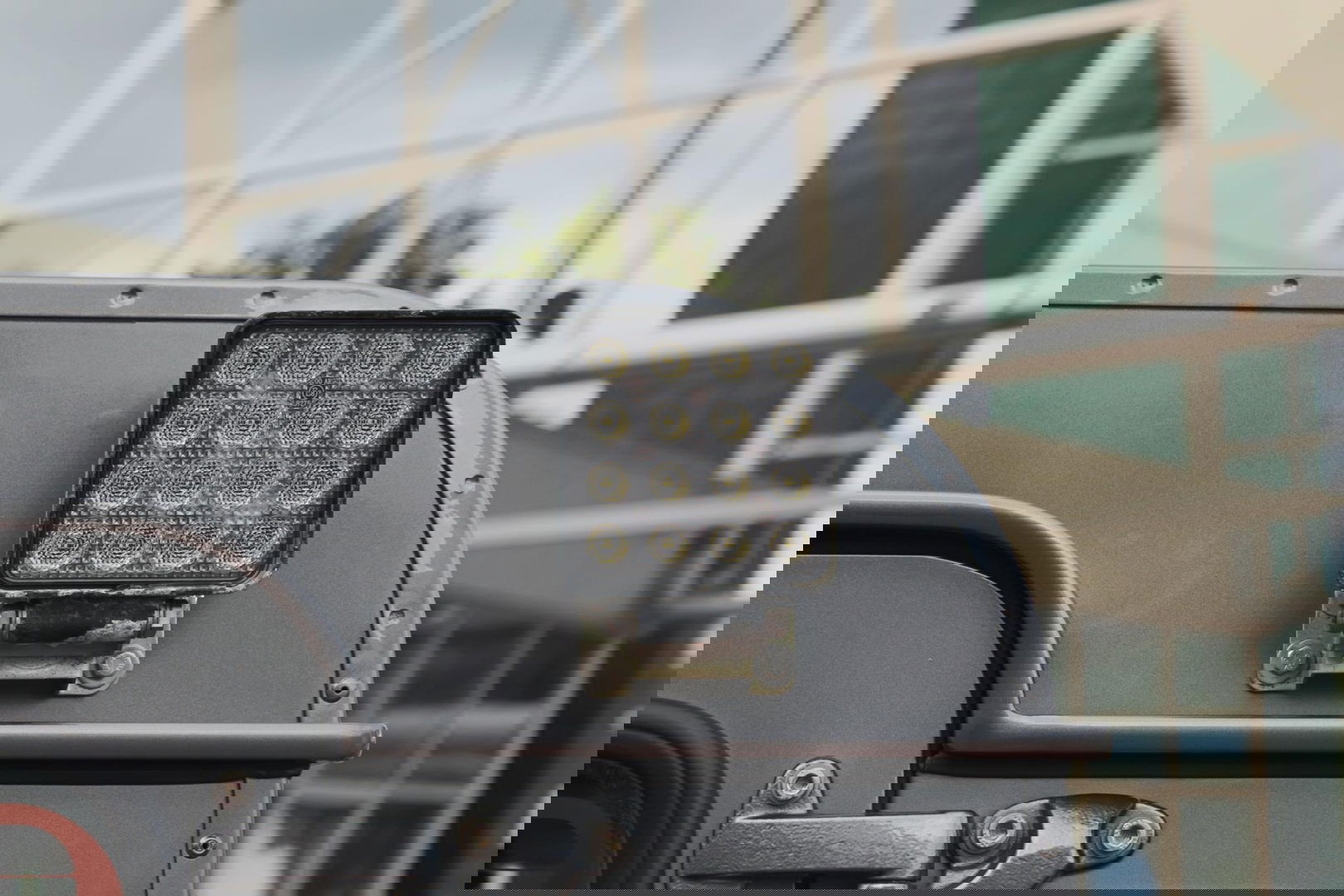 Land Rover Defender 2.4 TD 110 SW XTech „De Uiver" Special 7-Persoons 165 Pk 440 Nm + Cruise Control