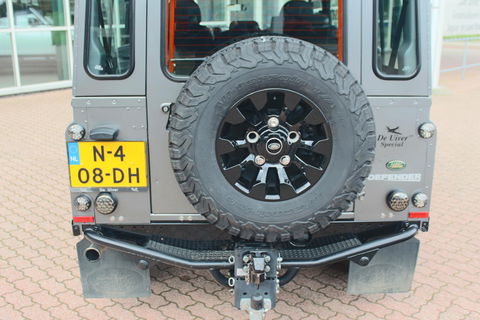 Land Rover Defender 2.4 TD 110 SW XTech „De Uiver" Special 7-Persoons 165 Pk 440 Nm + Cruise Control