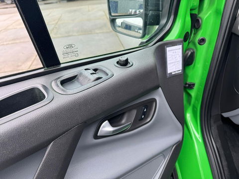 Ford Transit Custom 270 2.0 TDCI L1H1 Trend AIRCO / CRUISE CONTROLE / NAVI / EURO 6 / IMPERIAL