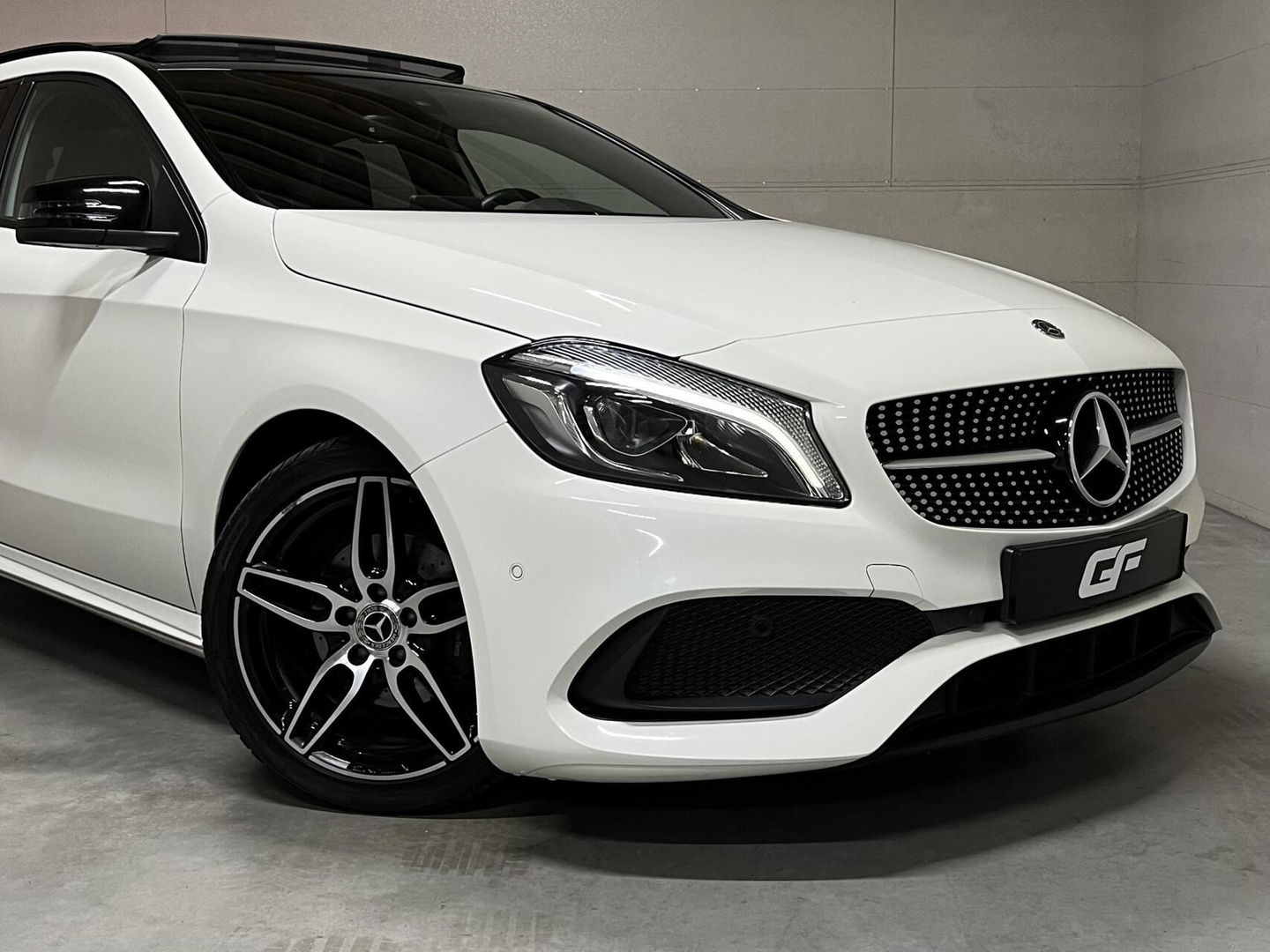 Mercedes-Benz A-Klasse 200 AMG Night Pano Navi Cruise Camera NAP