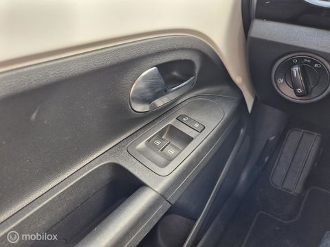 Volkswagen up! 1.0 move up! BlueMotion