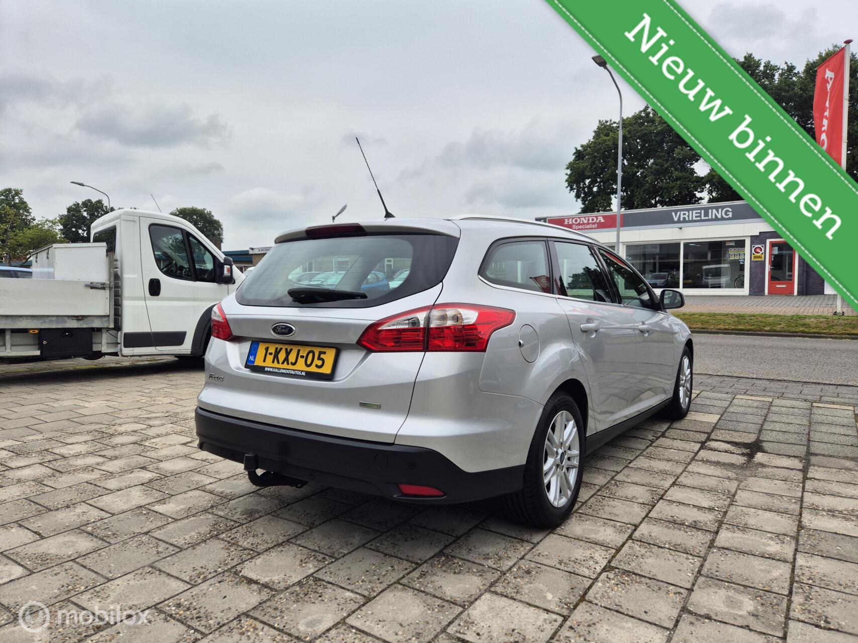 Ford Focus Wagon 1.0 EcoBoost Titanium, Nieuwe D-Riem, Trekhaak