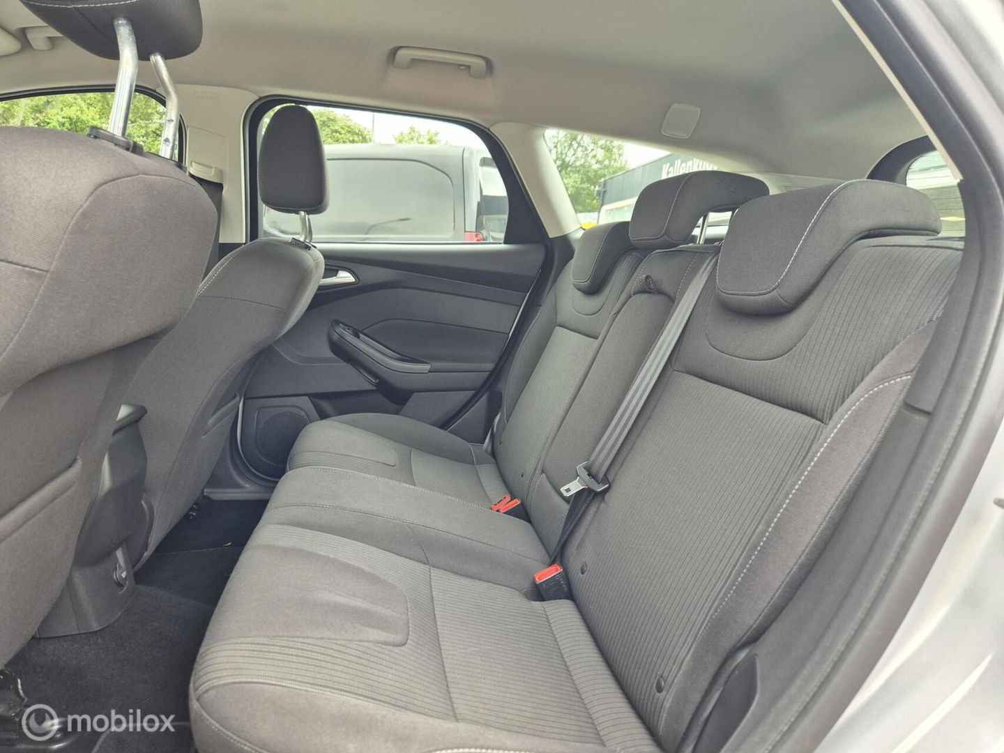 Ford Focus Wagon 1.0 EcoBoost Titanium, Nieuwe D-Riem, Trekhaak