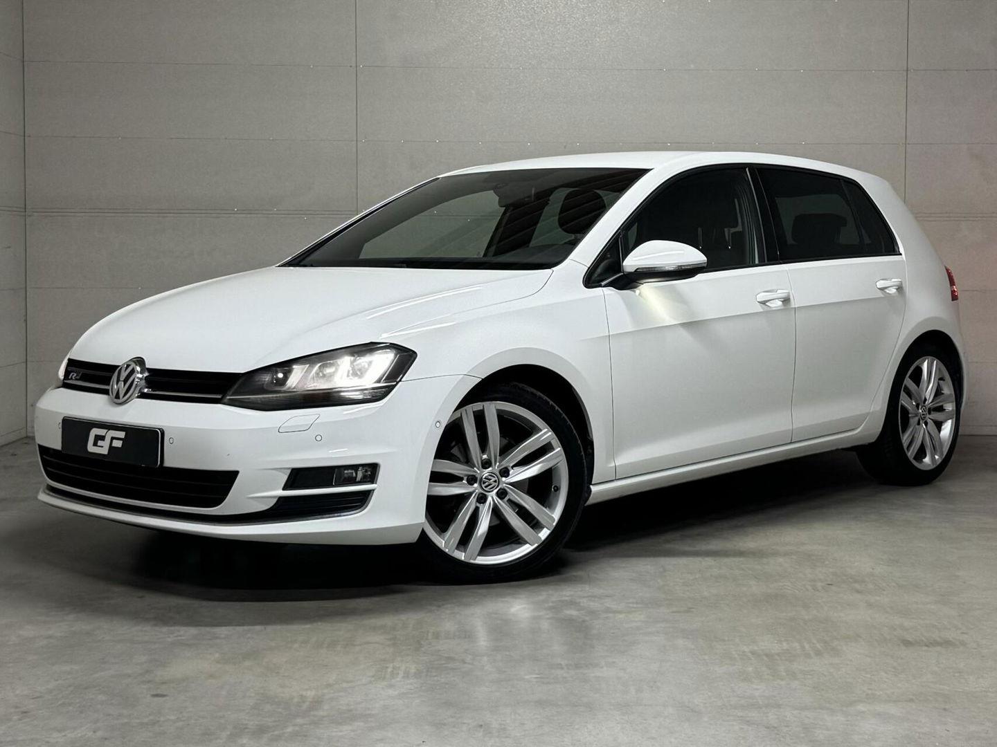 Volkswagen Golf 1.4 TSI Highline R-Line Navi Cruise PDC Led