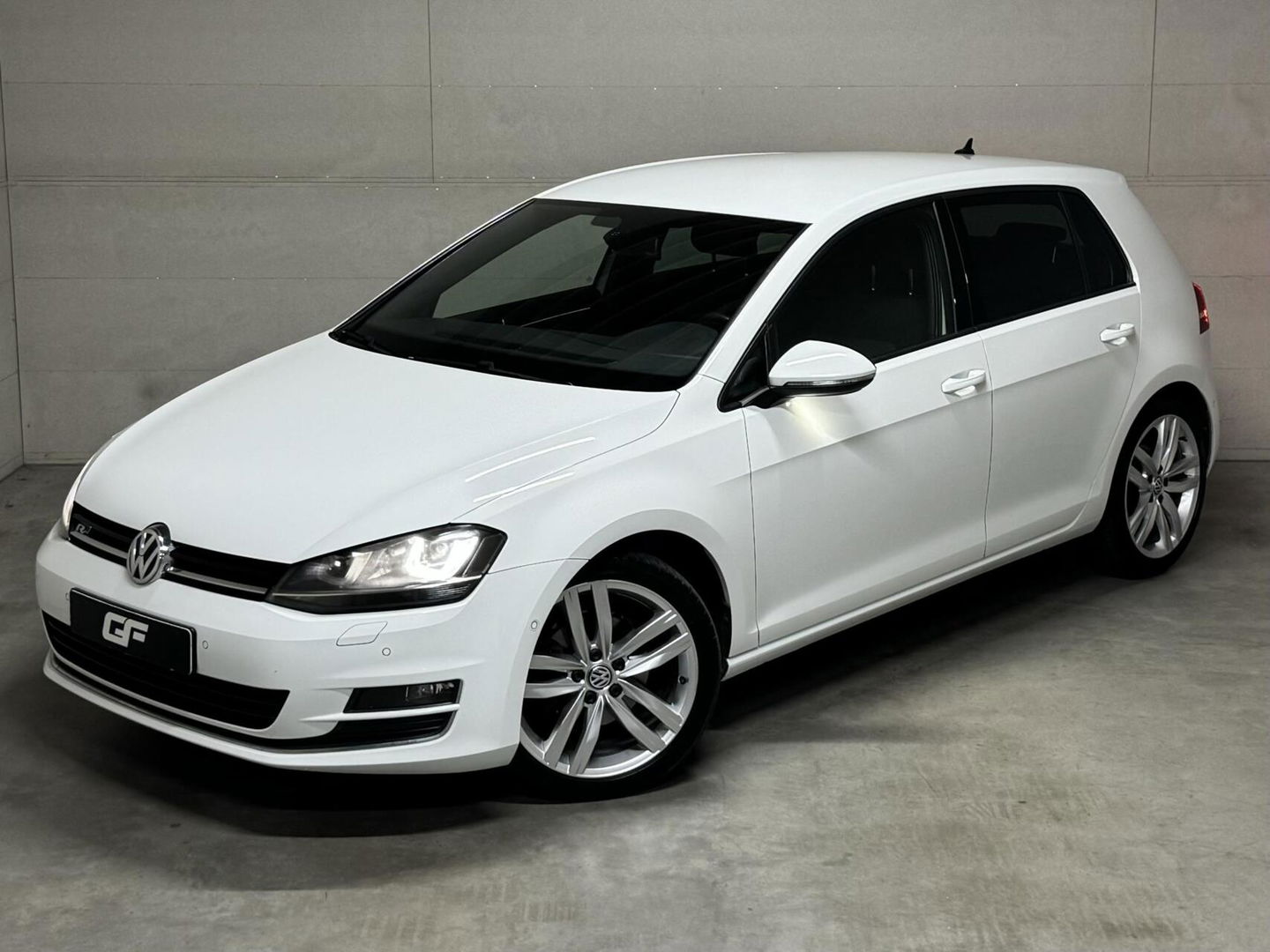 Volkswagen Golf 1.4 TSI Highline R-Line Navi Cruise PDC Led
