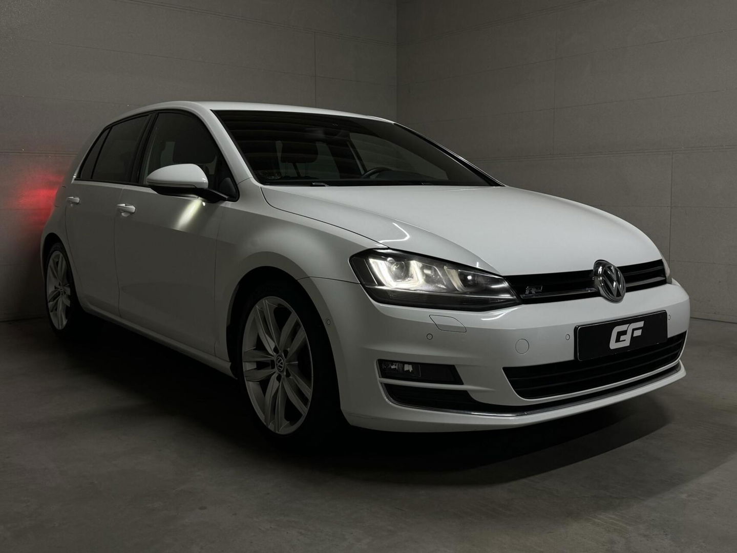 Volkswagen Golf 1.4 TSI Highline R-Line Navi Cruise PDC Led