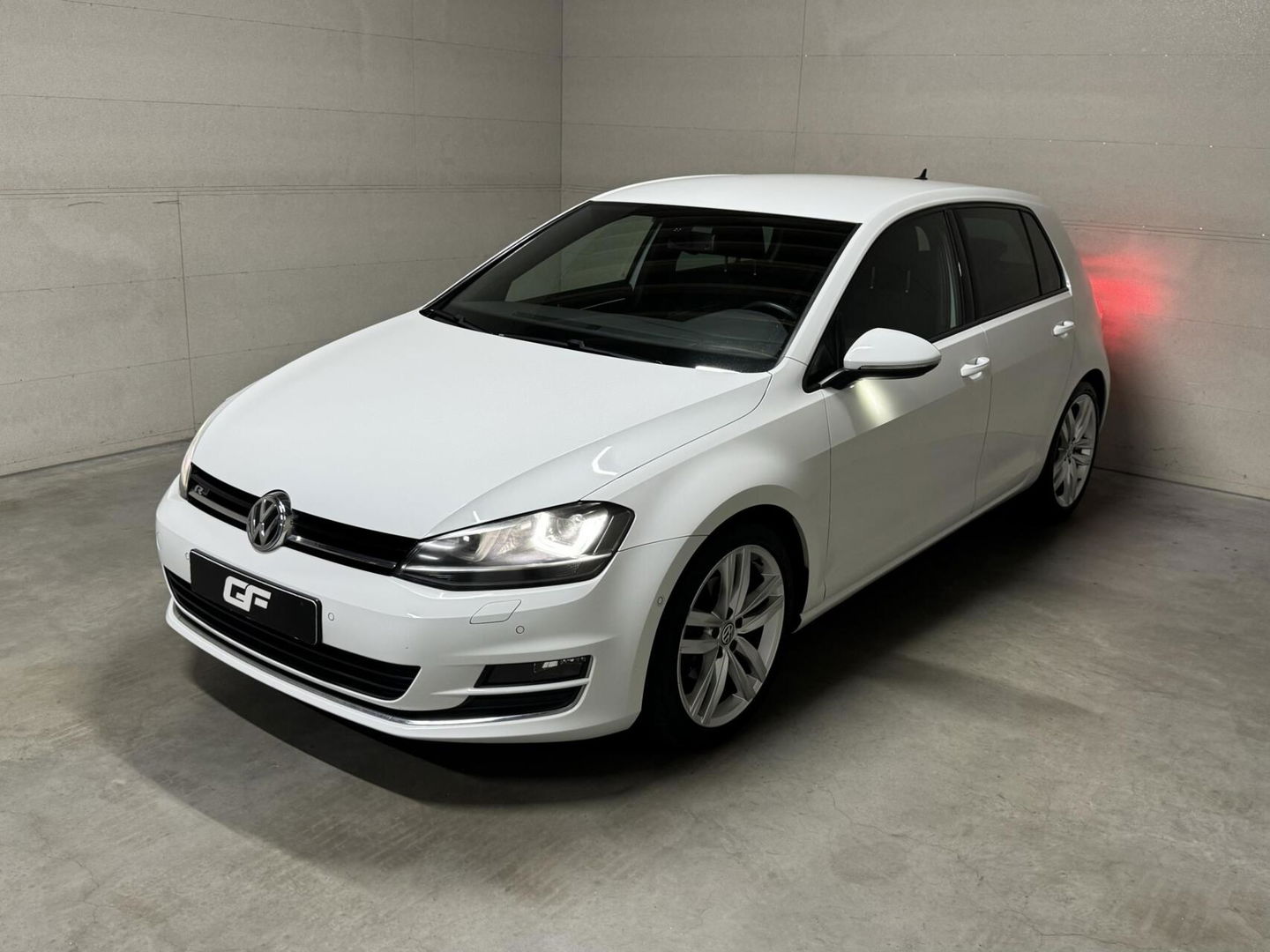Volkswagen Golf 1.4 TSI Highline R-Line Navi Cruise PDC Led