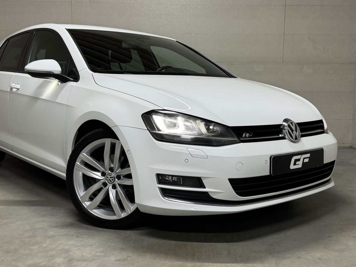 Volkswagen Golf 1.4 TSI Highline R-Line Navi Cruise PDC Led
