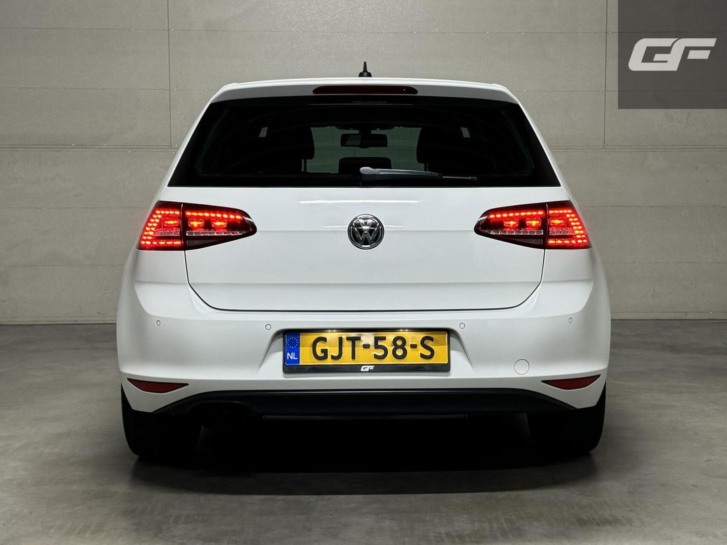Volkswagen Golf 1.4 TSI Highline R-Line Navi Cruise PDC Led