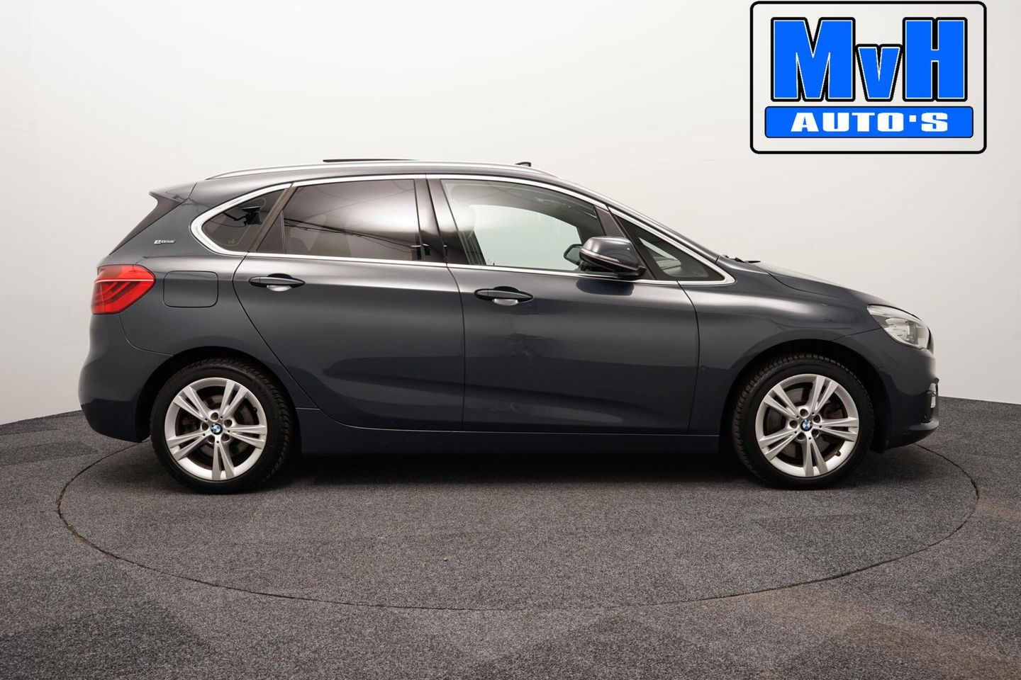 BMW 2 Serie Active Tourer 225xe Centennial High Executive|PANO