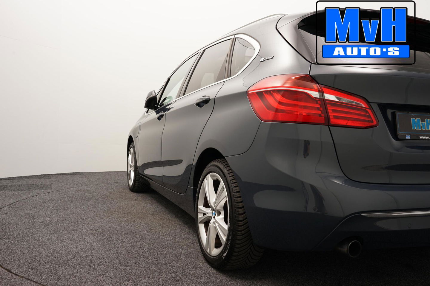 BMW 2 Serie Active Tourer 225xe Centennial High Executive|PANO