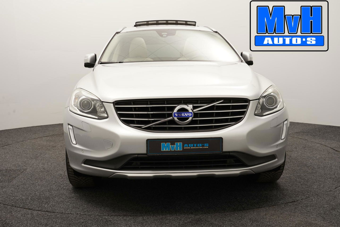 Volvo XC60 2.0 D4 FWD Summum|LUXE!|PANO|XENON|TREKH|CAMERA