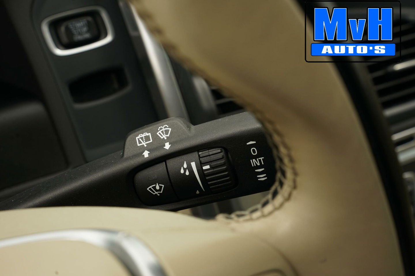 Volvo XC60 2.0 D4 FWD Summum|LUXE!|PANO|XENON|TREKH|CAMERA