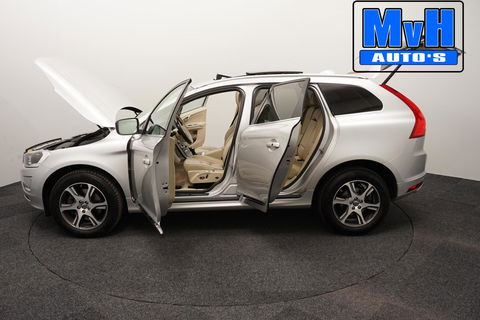 Volvo XC60 2.0 D4 FWD Summum|LUXE!|PANO|XENON|TREKH|CAMERA