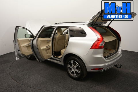 Volvo XC60 2.0 D4 FWD Summum|LUXE!|PANO|XENON|TREKH|CAMERA