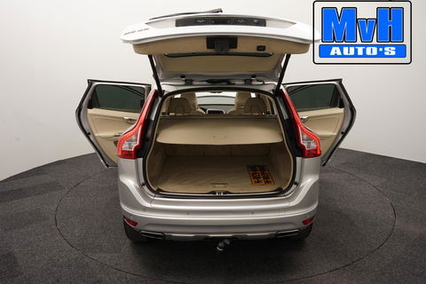 Volvo XC60 2.0 D4 FWD Summum|LUXE!|PANO|XENON|TREKH|CAMERA