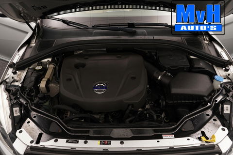 Volvo XC60 2.0 D4 FWD Summum|LUXE!|PANO|XENON|TREKH|CAMERA