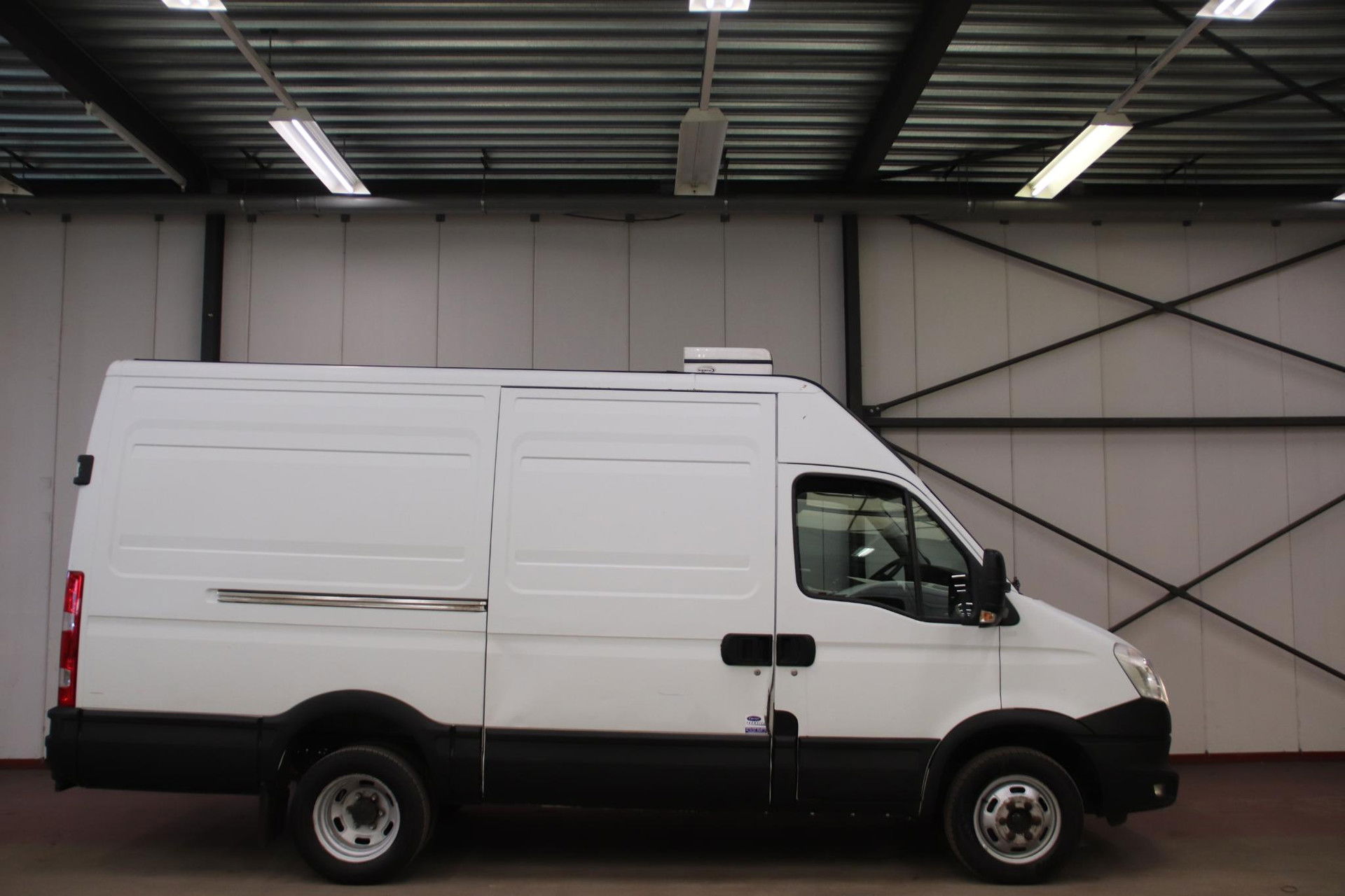 Iveco Daily 40C13V AUTOMAAT KOELWAGEN KOEL AUTO