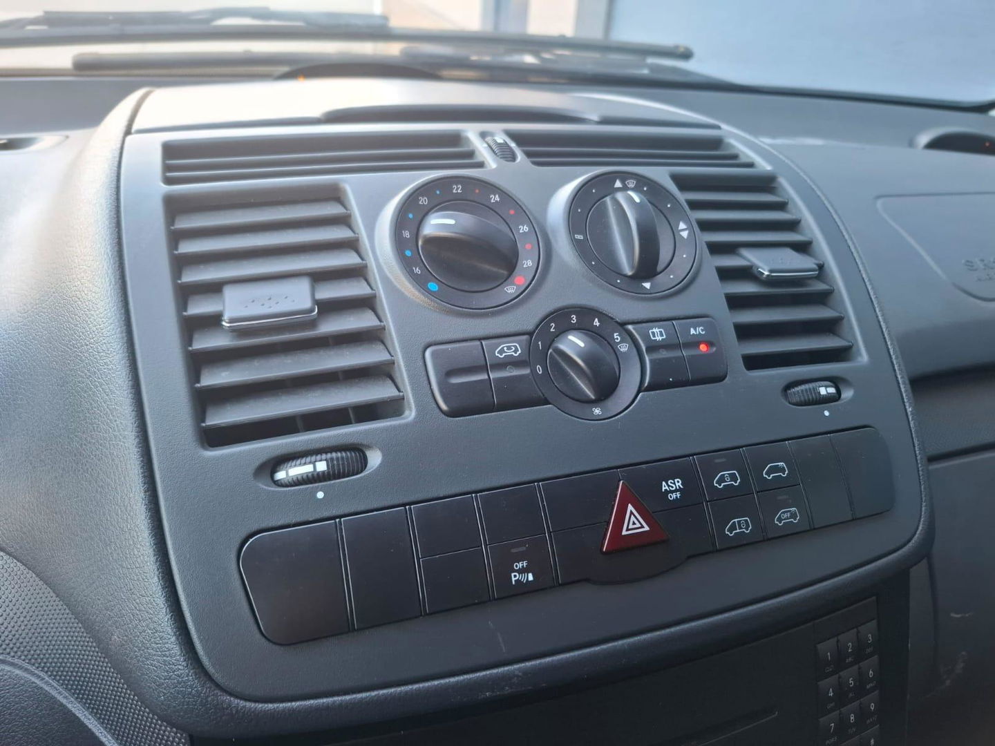 Mercedes-Benz Vito 113 CDI 320 Lang L2H2 / CRUISE CONTROLE / AIRCO / TREKHAAK /  PERFECT VOOR CAMPER