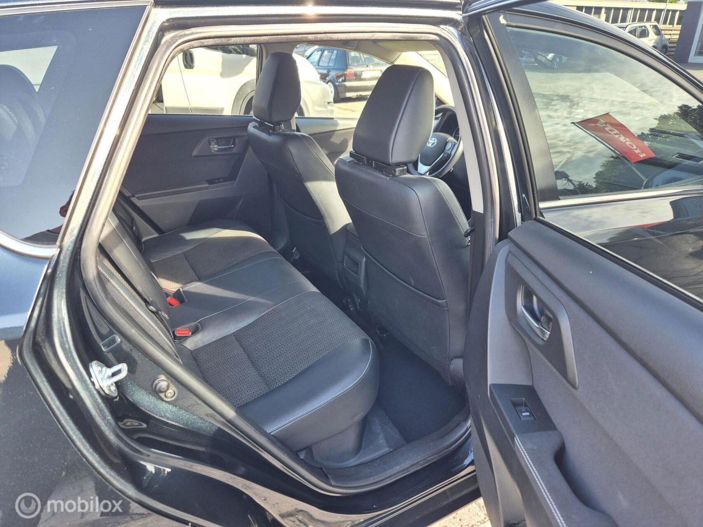 Toyota Auris 1.8 Hybrid Executive, Navi, Camera, Clima, 17''