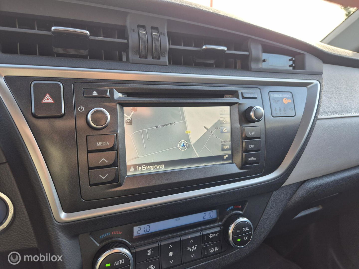 Toyota Auris 1.8 Hybrid Executive, Navi, Camera, Clima, 17''