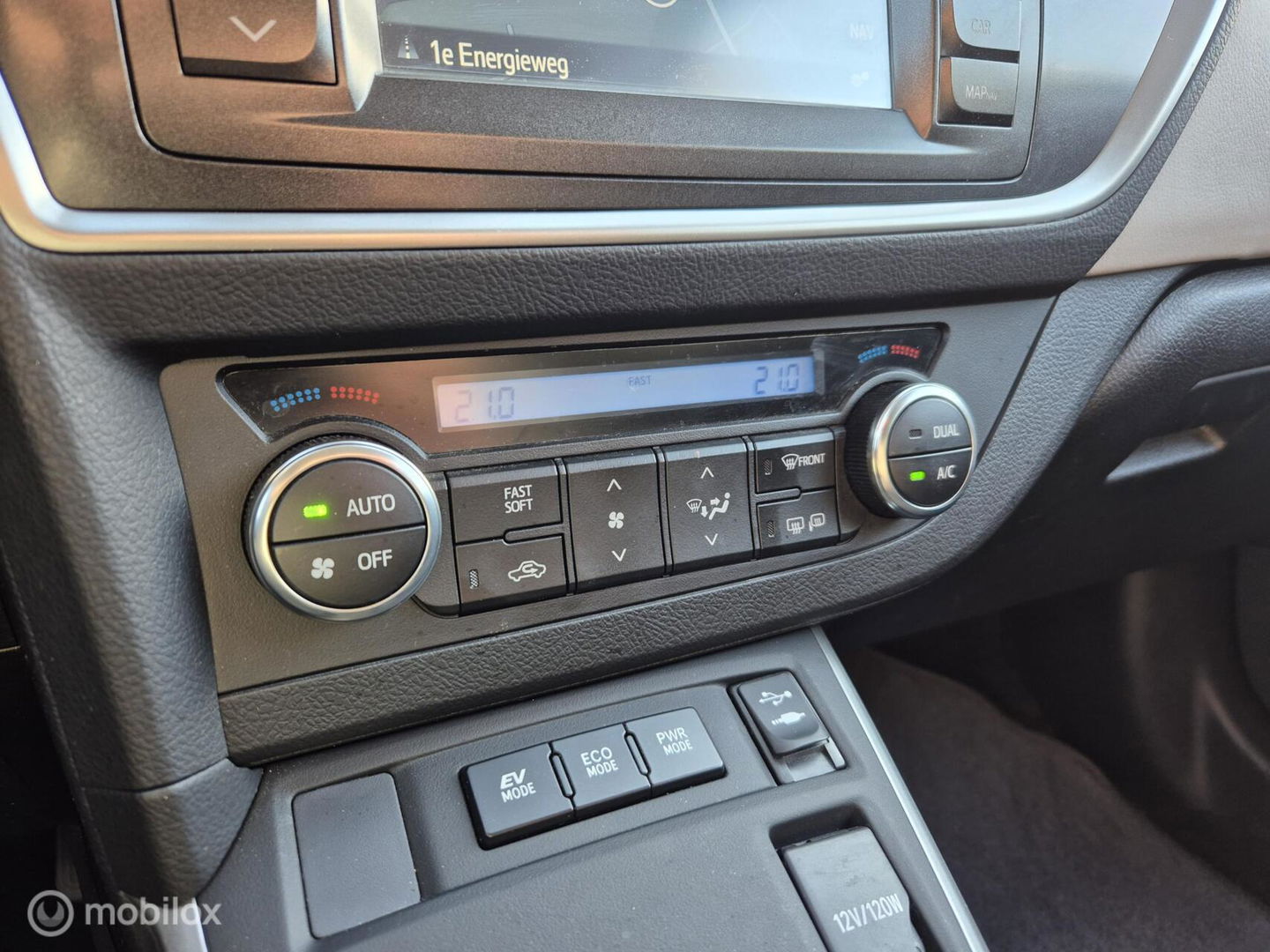 Toyota Auris 1.8 Hybrid Executive, Navi, Camera, Clima, 17''