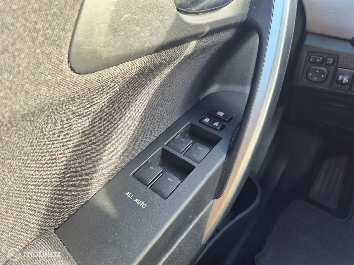 Toyota Auris 1.8 Hybrid Executive, Navi, Camera, Clima, 17''