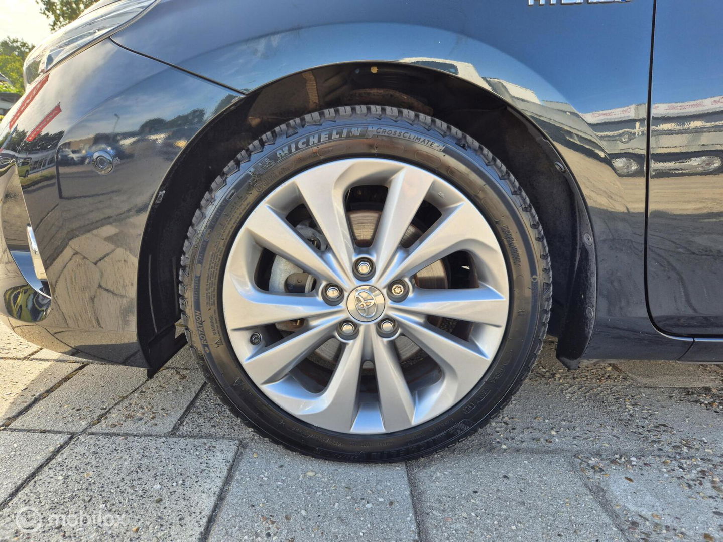 Toyota Auris 1.8 Hybrid Executive, Navi, Camera, Clima, 17''