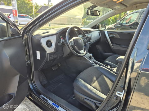 Toyota Auris 1.8 Hybrid Executive, Navi, Camera, Clima, 17''