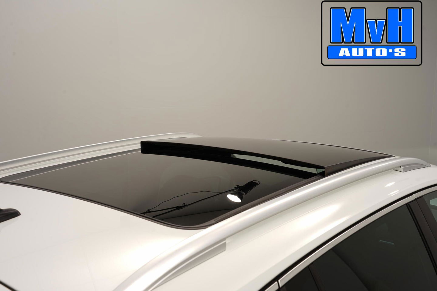 Volkswagen Tiguan 1.4 TSI ACT R-Line|180PK|PANO|VIRTUAL|CAMERA