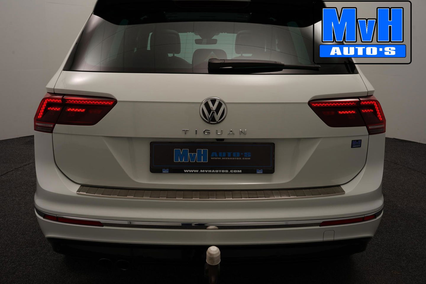 Volkswagen Tiguan 1.4 TSI ACT R-Line|180PK|PANO|VIRTUAL|CAMERA