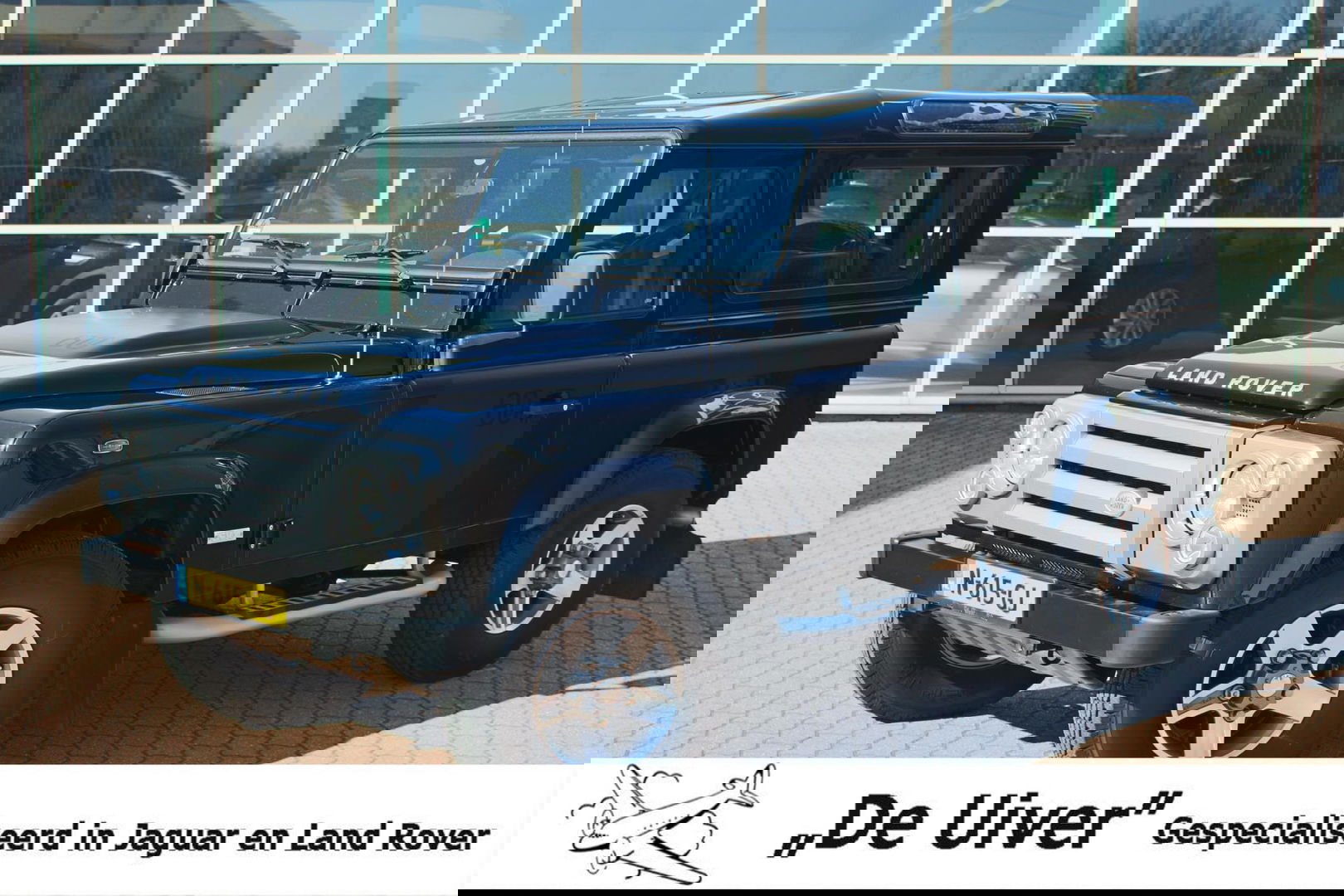 Land Rover Defender 2.4 TD 90 SW SVX 60th Anniversary „De Uiver” Special incl. Full Opties