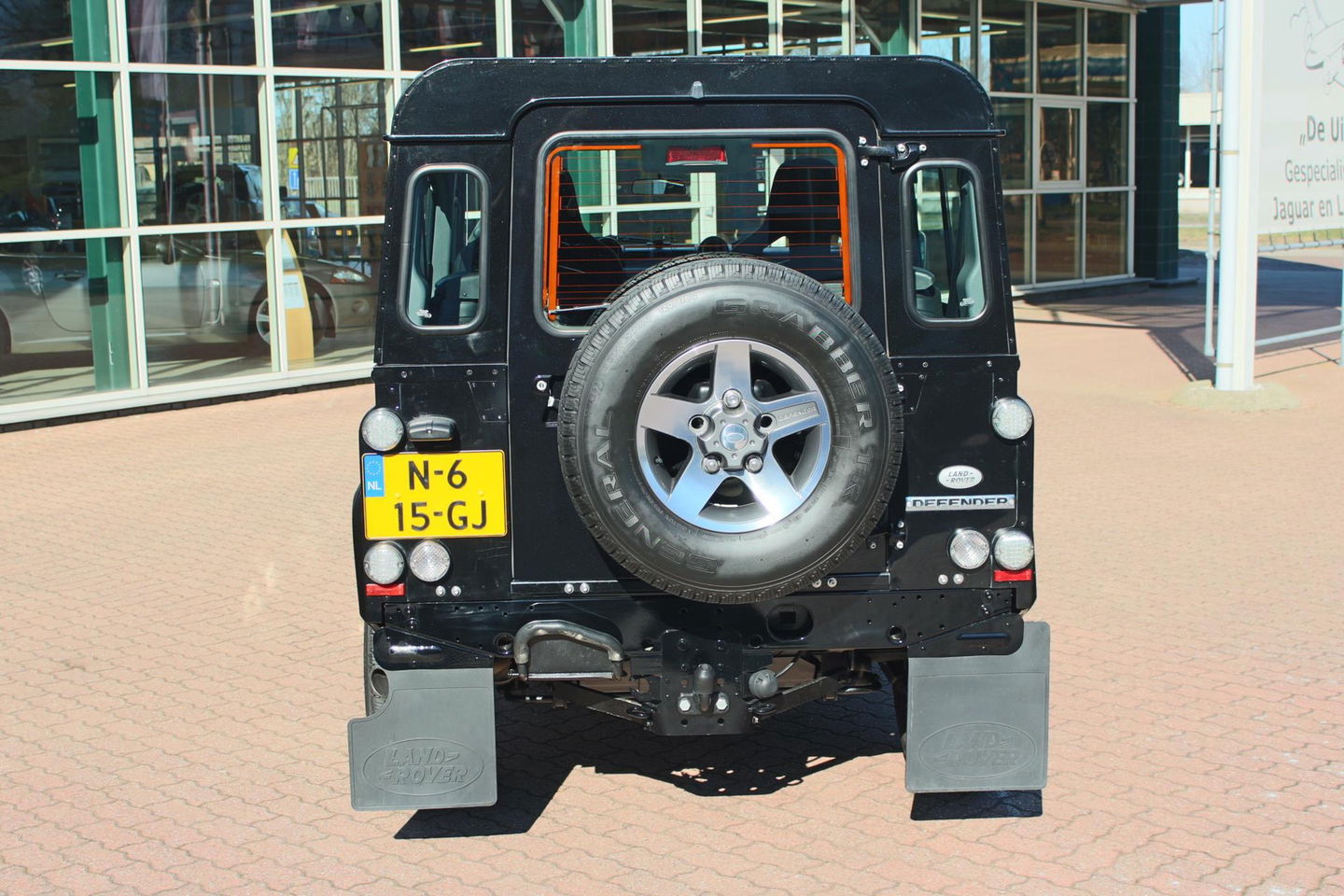 Land Rover Defender 2.4 TD 90 SW SVX 60th Anniversary „De Uiver” Special incl. Full Opties