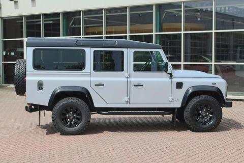 Land Rover Defender De Uiver Special 2.2 D SW 110" Eastnor De Uiver Special 7-seater