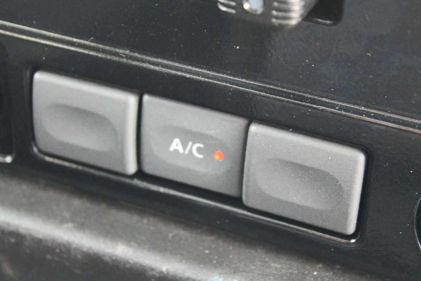 Land Rover Defender 2.4 TD 90 SW De Uiver Special + Airconditioning incl. Full Opties