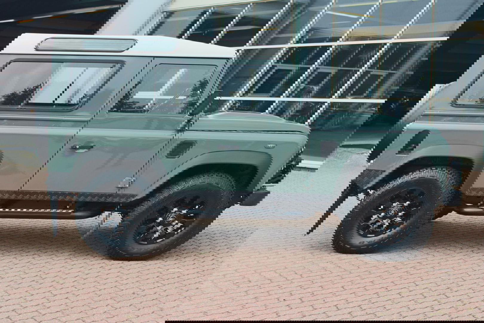 Land Rover Defender 2.4 TD 90 SW De Uiver Special + Airconditioning incl. Full Opties